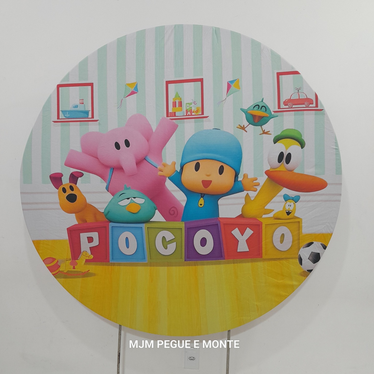 Capa Painel Redondo Pocoyo - MJM PEGUE E MONTE
