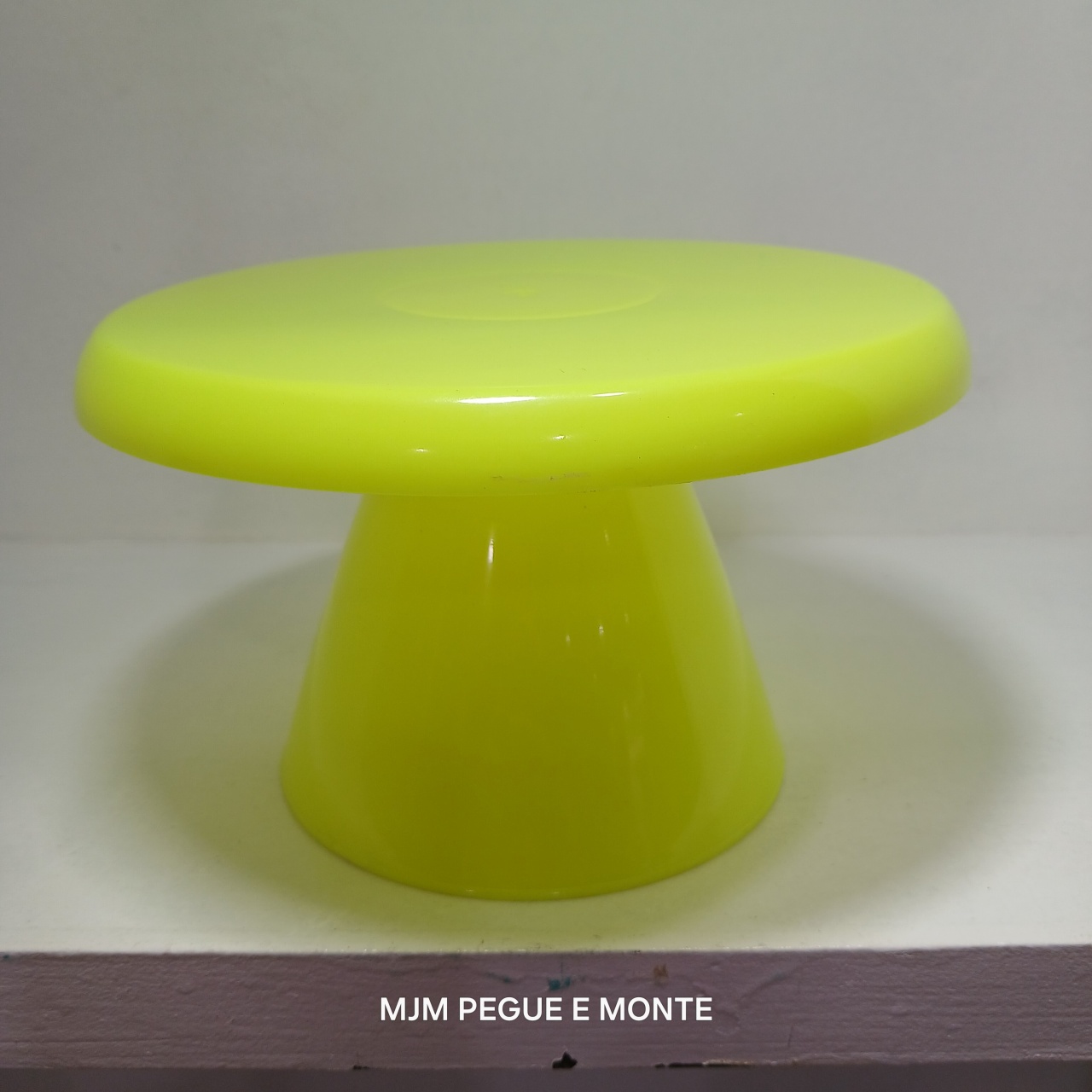 Bandeja M Verde Neon - MJM PEGUE E MONTE