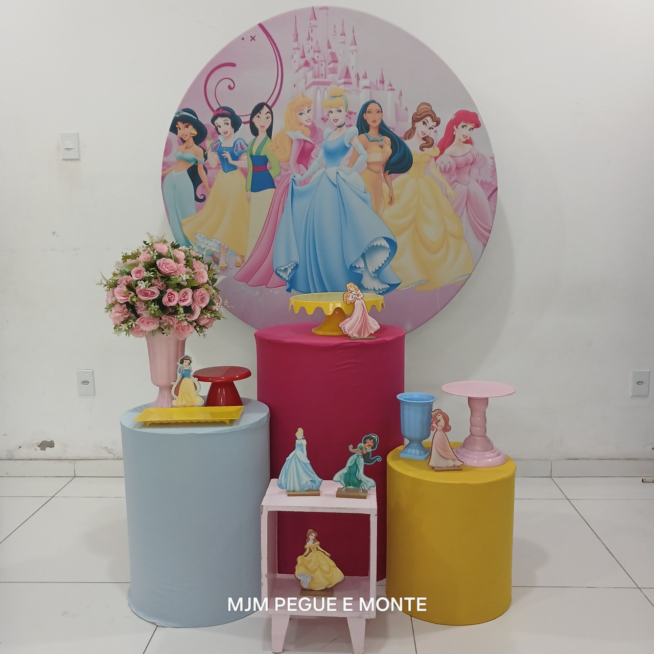 Kit Esmeralda Princesas - MJM PEGUE E MONTE