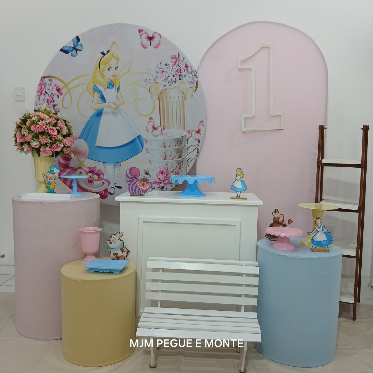 Kit Dimante Alice No Pais das Maravilhas - MJM PEGUE E MONTE