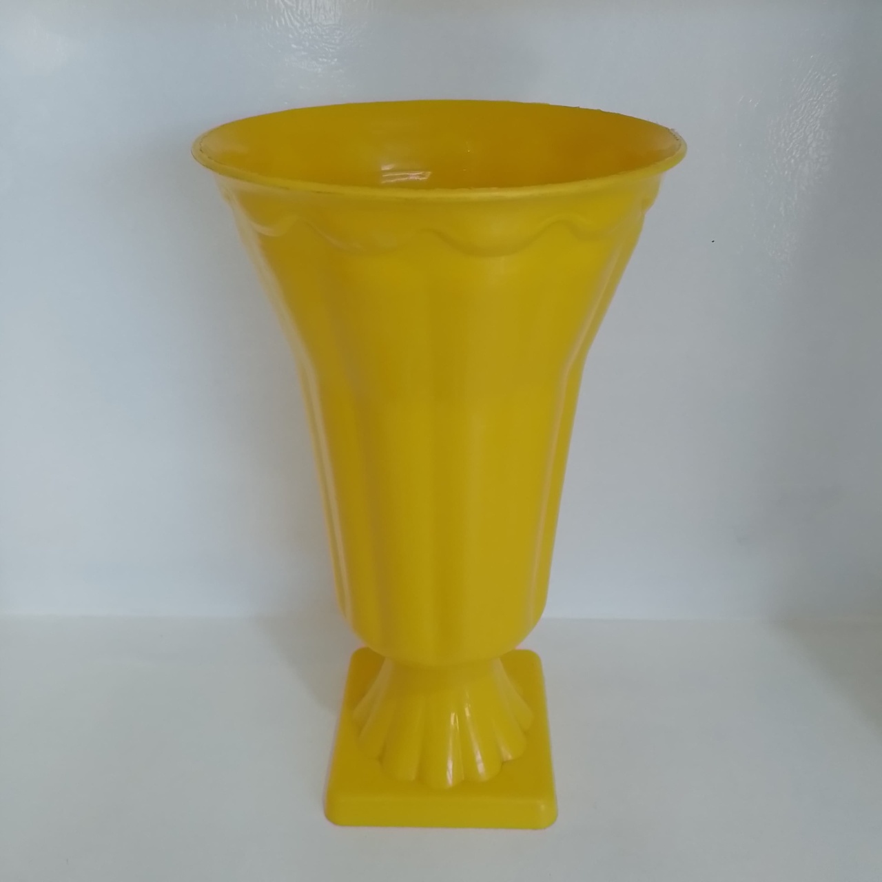 Vaso Amarelo - MJM PEGUE E MONTE