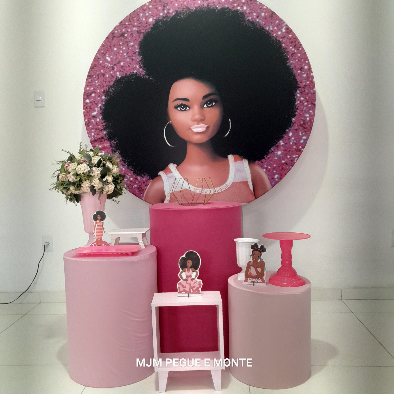 Kit Esmeralda Barbie 02 - MJM PEGUE E MONTE