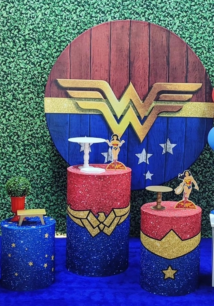 Mulher Maravilha - Kit Prata - Up Decor Pegue e Monte