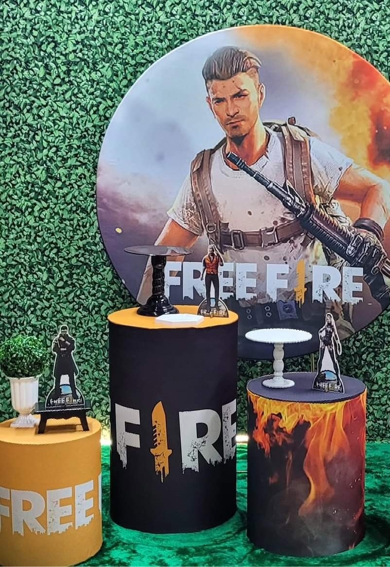 Free Fire - Kit Prata   - Up Decor Pegue e Monte