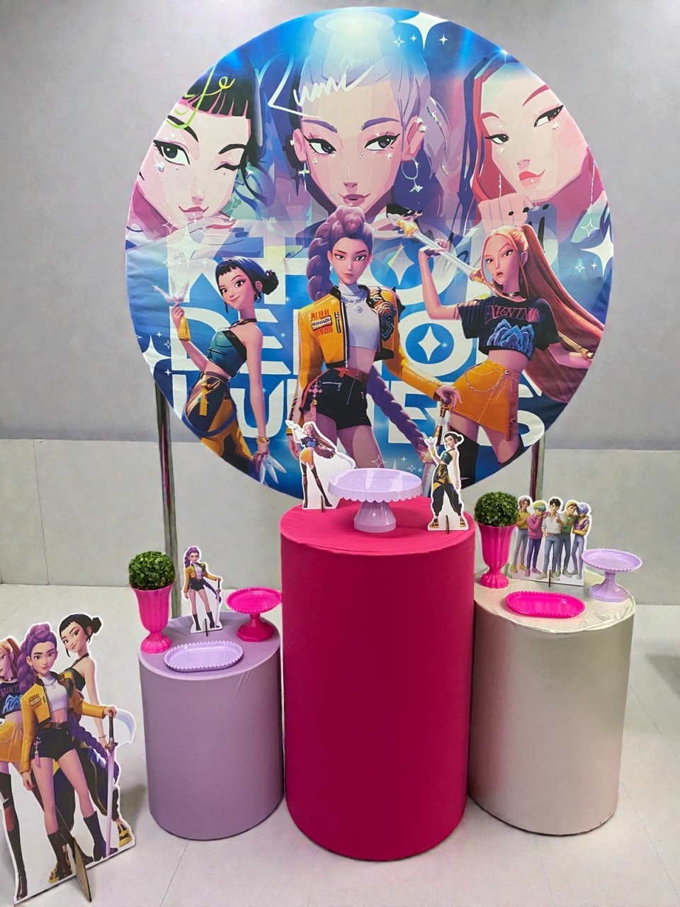 Guerreiras K-Pop (Cópia 1) - Tutti Festas
