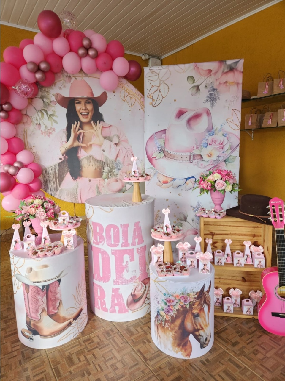 Ana Castela Rosa - Tutti Festas