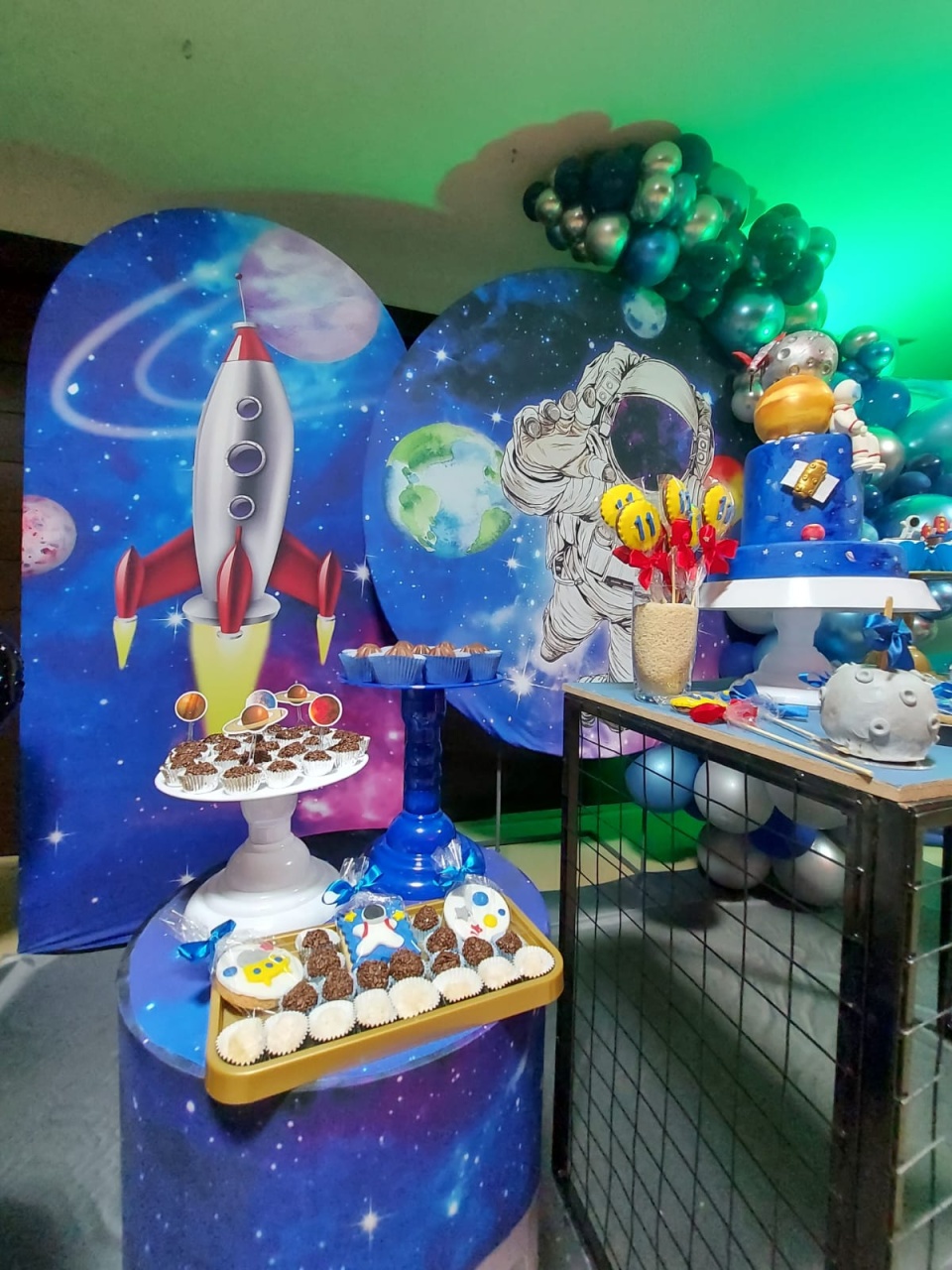 Astronauta 5 Decor - Cenário Mágico Festa