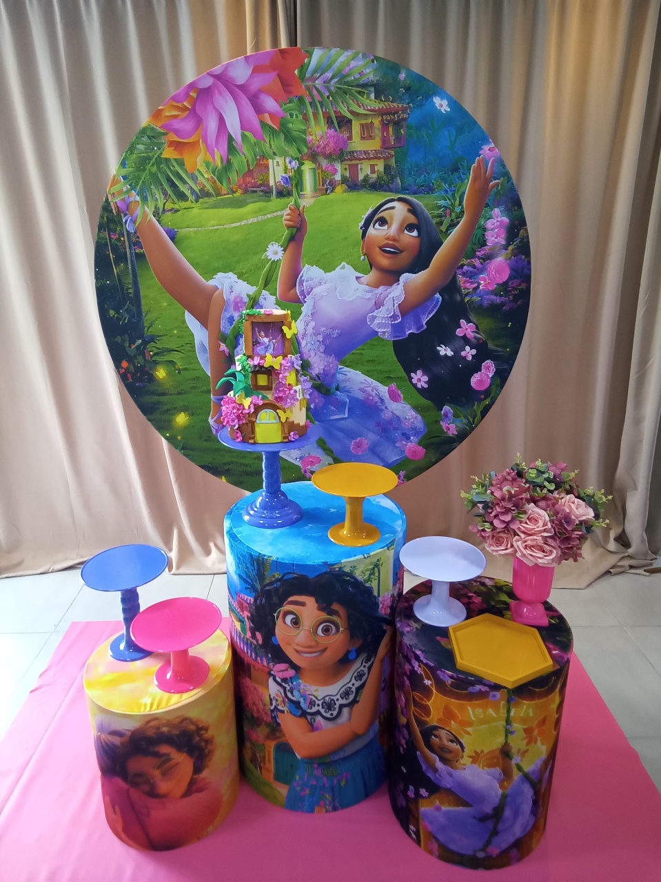 Encanto Isabela 1 - Cenário Mágico Festa