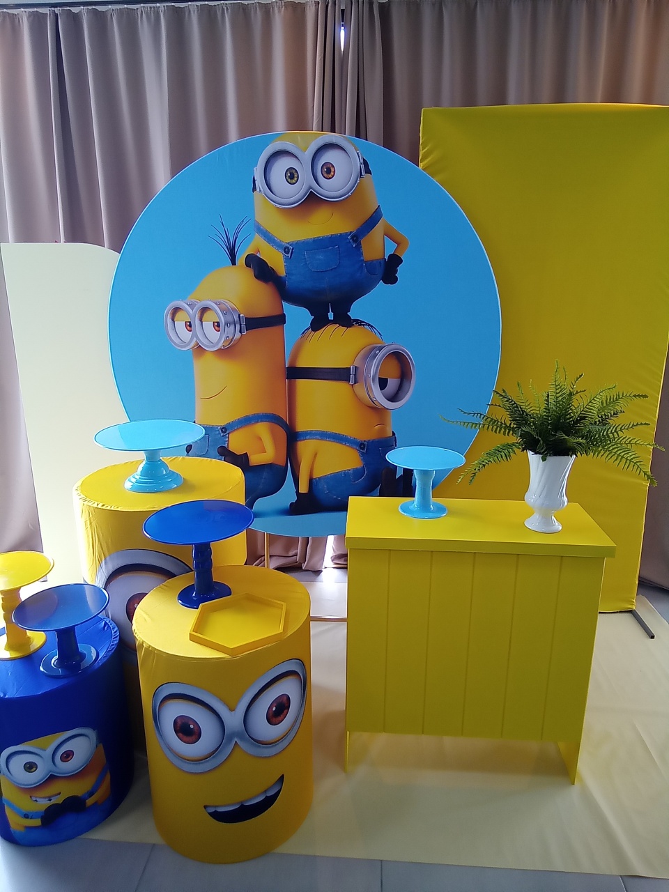 Minions Decor - Cenário Mágico Festa