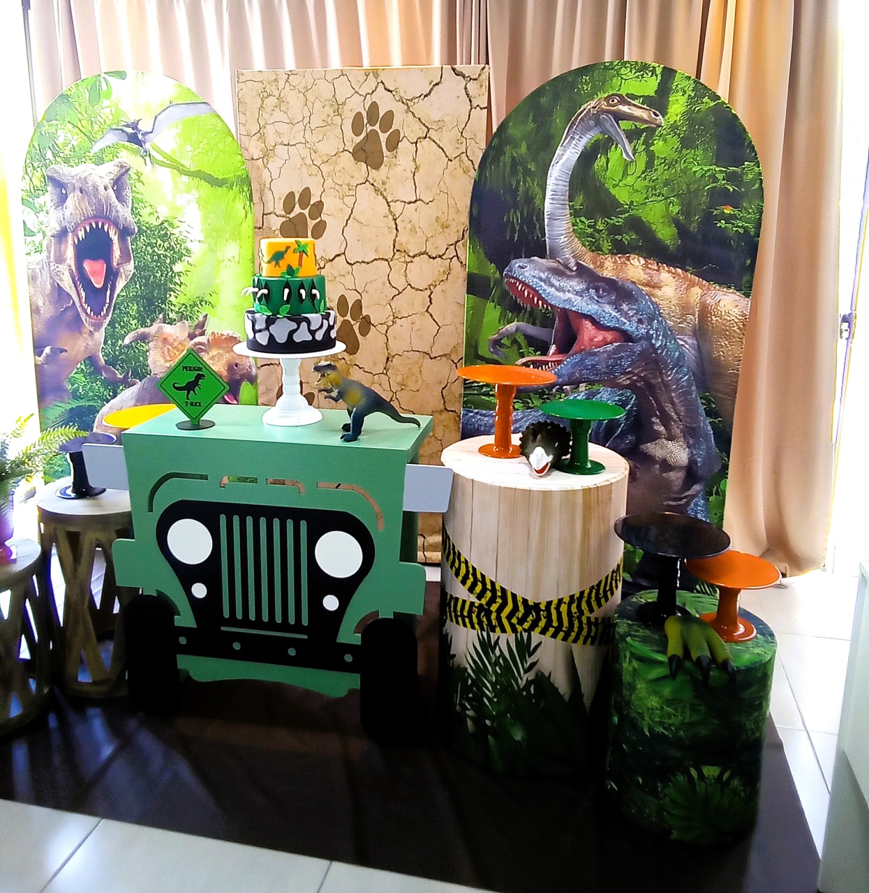Dinossauro Decor - Cenário Mágico Festa