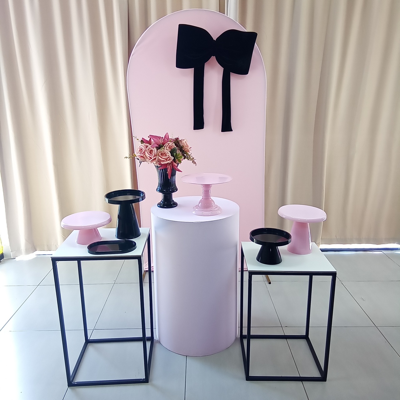 Laço Preto - Cenário Mágico Festa