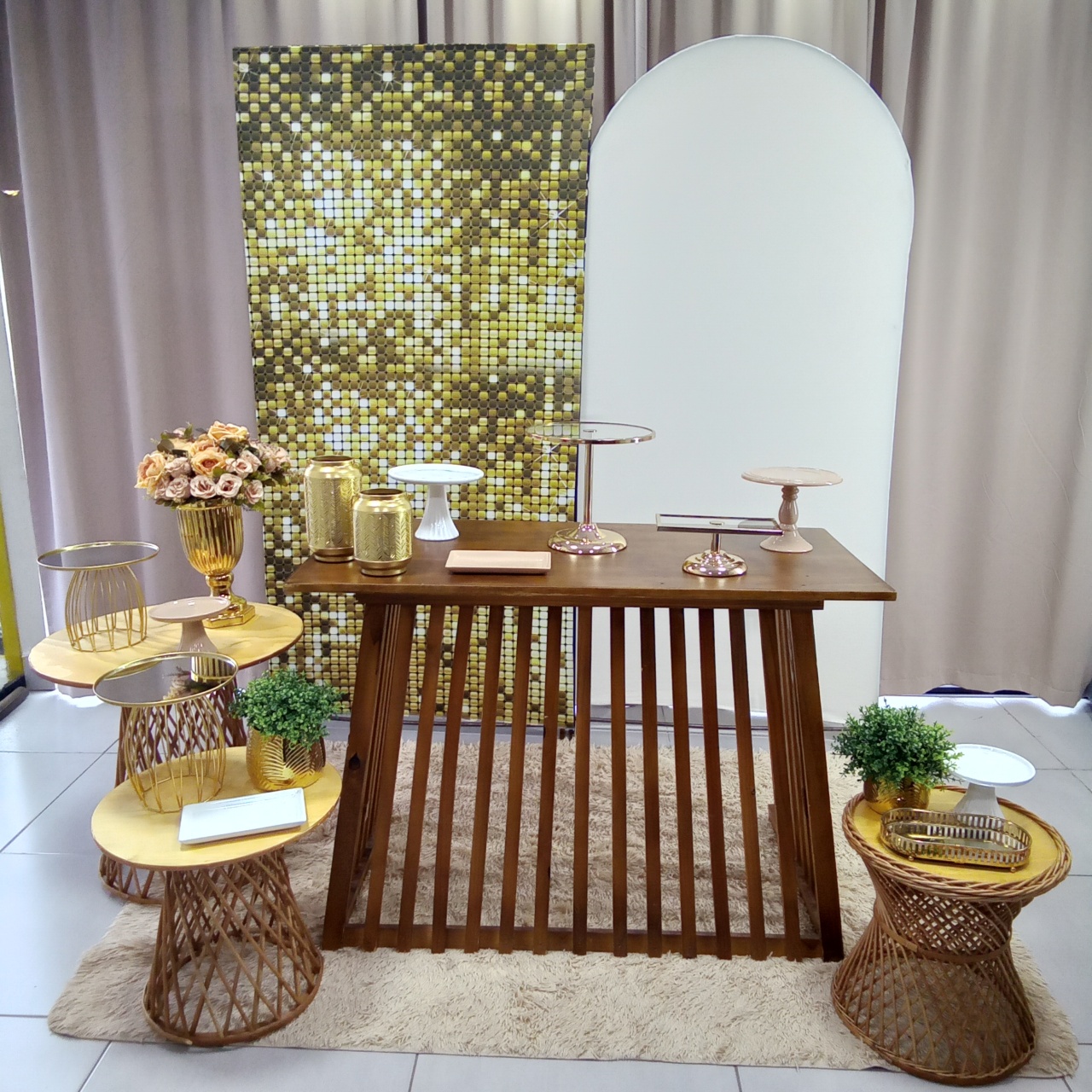 Dourado E Bege 9 - Cenário Mágico Festa