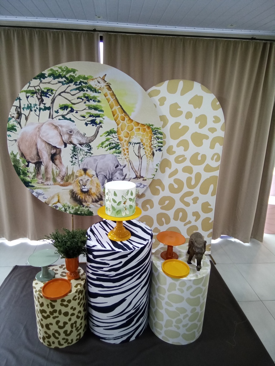 Safari 2 - Cenário Mágico Festa