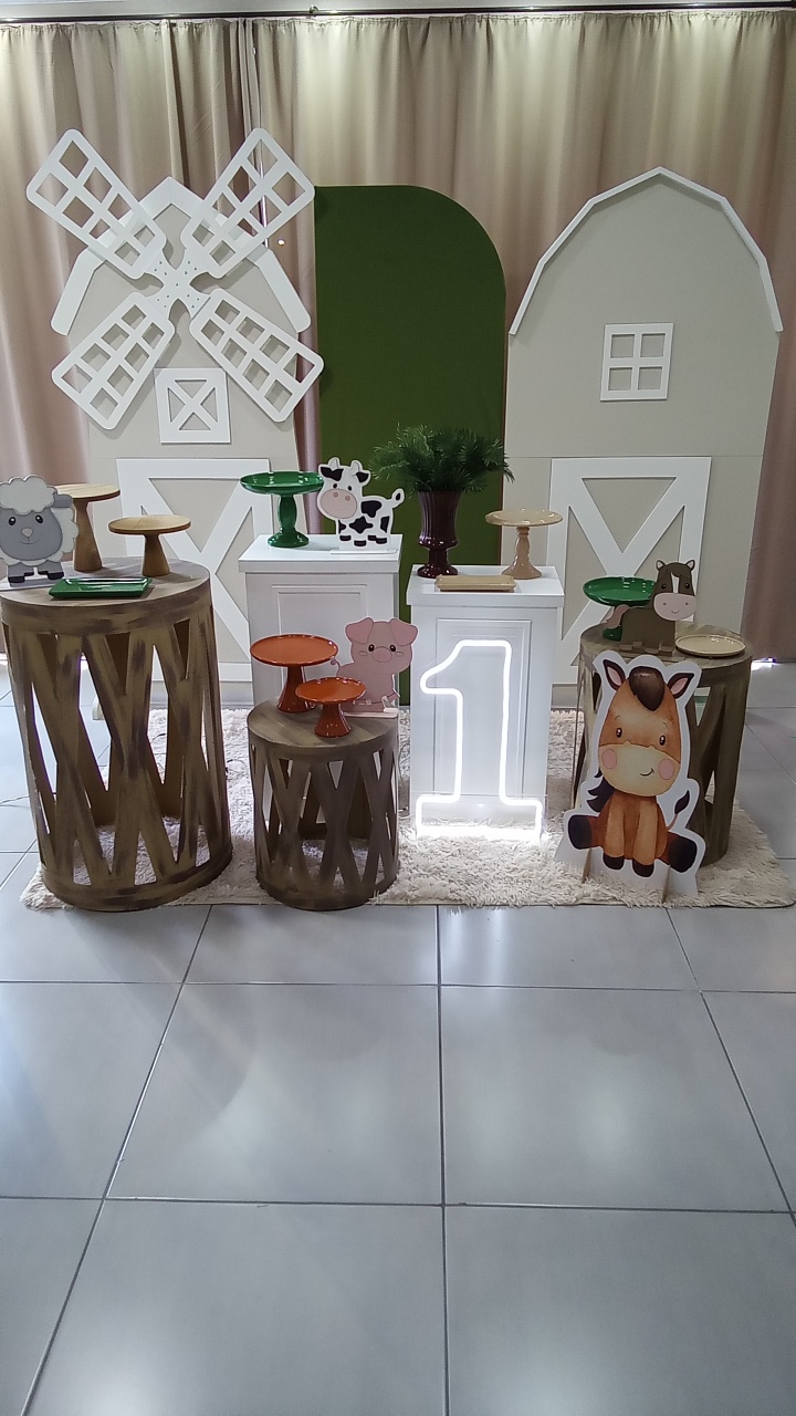 Fazendinha Celeiro 2 - Cenário Mágico Festa