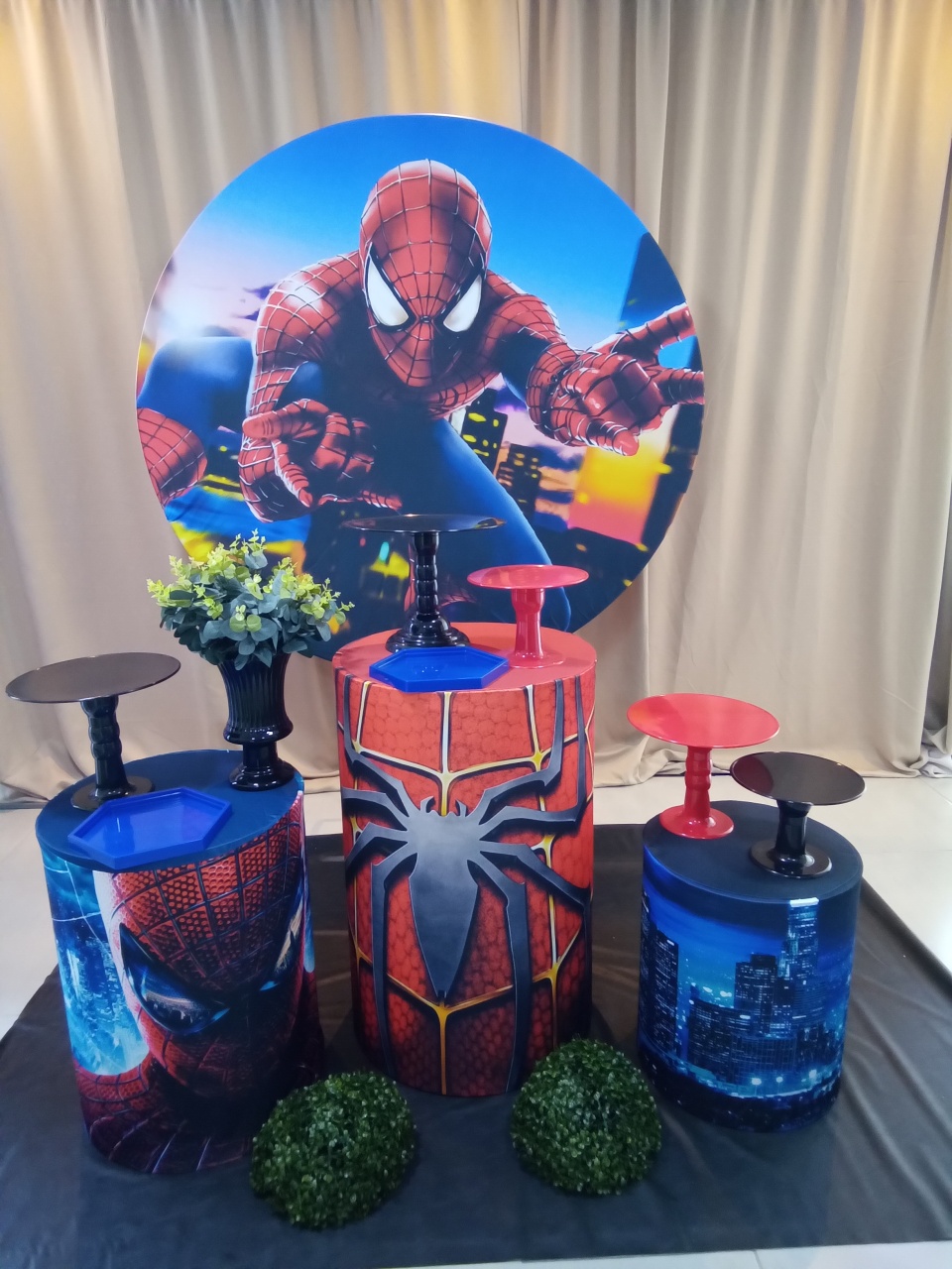 Homem Aranha 1 - Cenário Mágico Festa