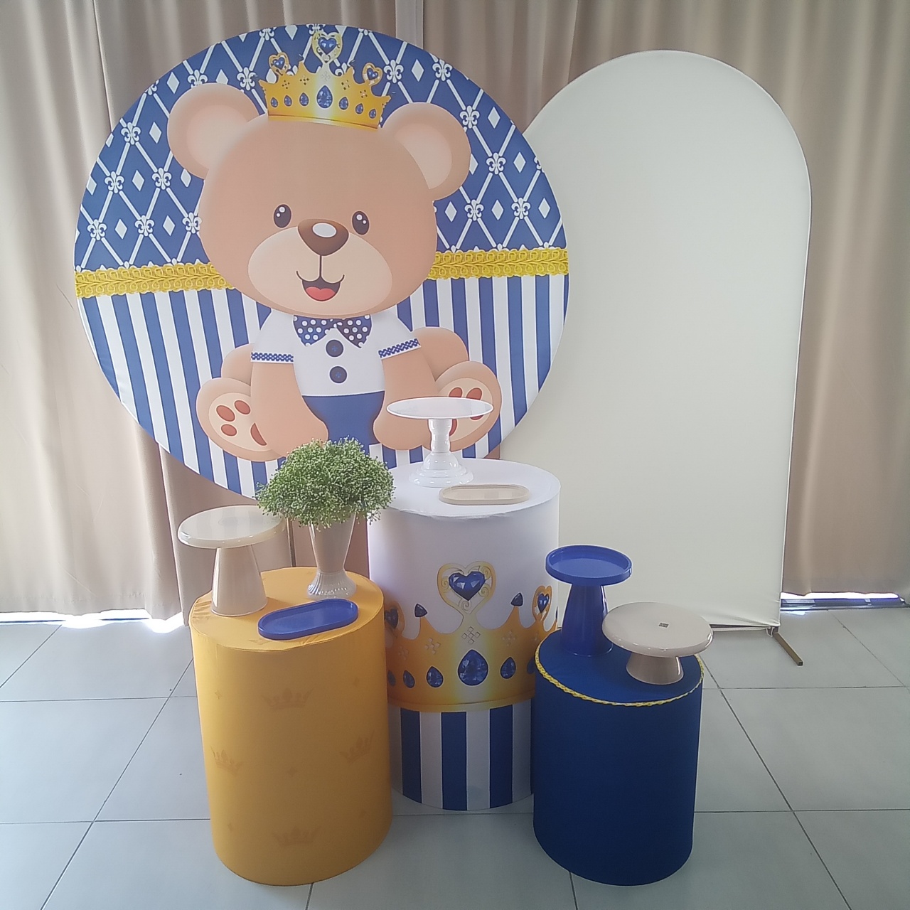 Urso Rei 2 - Cenário Mágico Festa