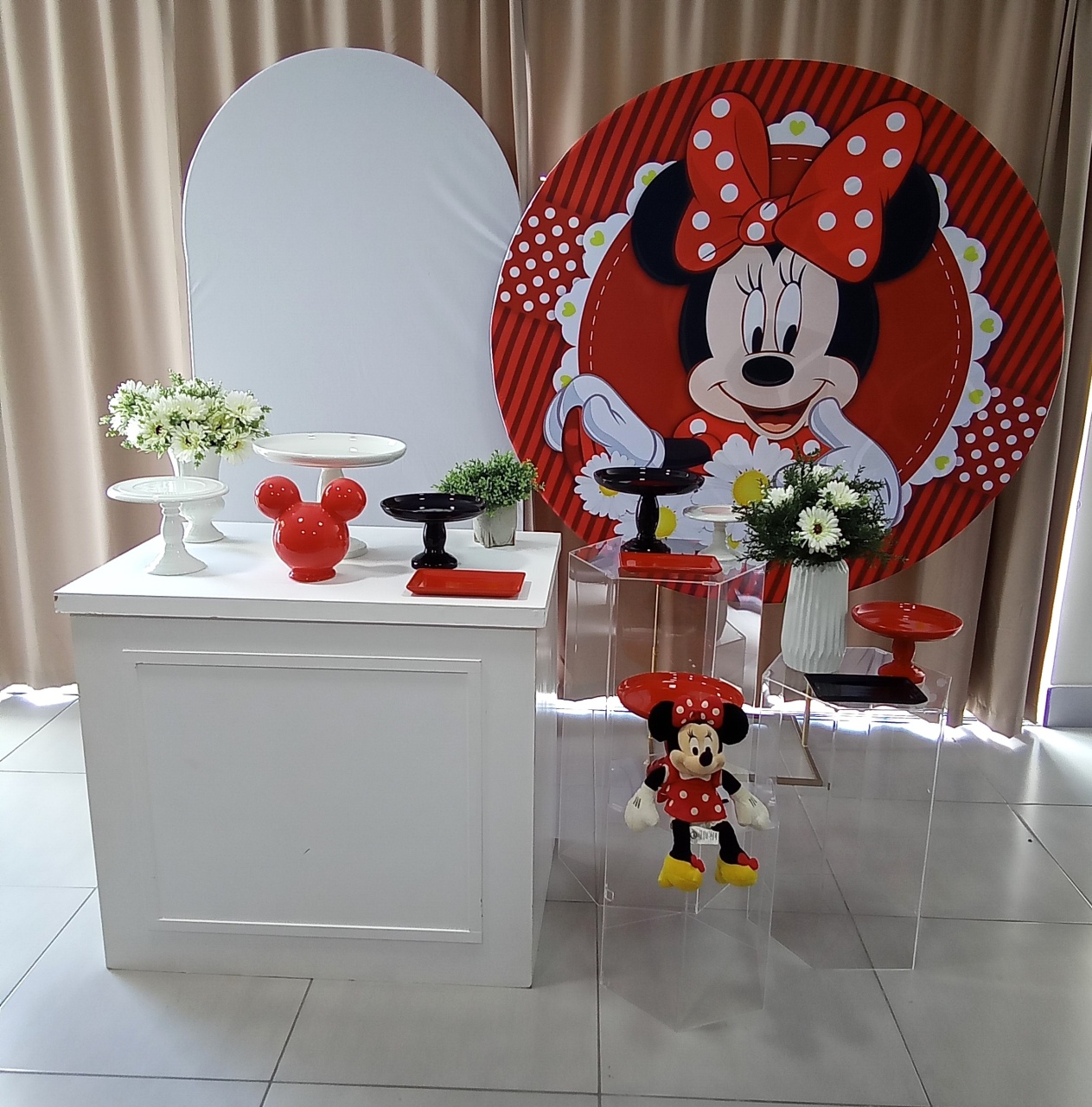 Minnie 6 - Cenário Mágico Festa