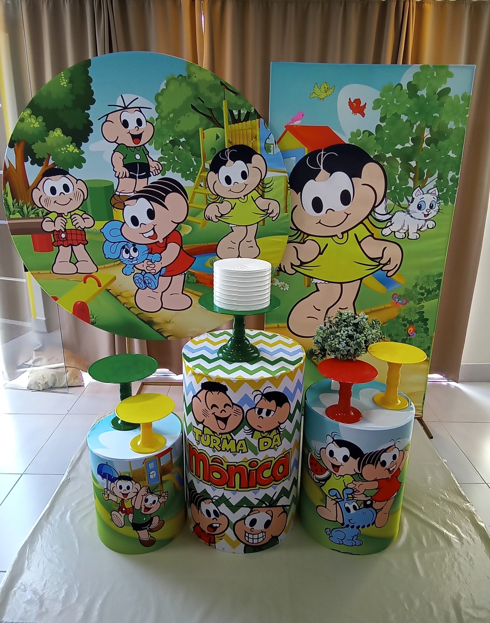 Magali E Turma 2 - Cenário Mágico Festa