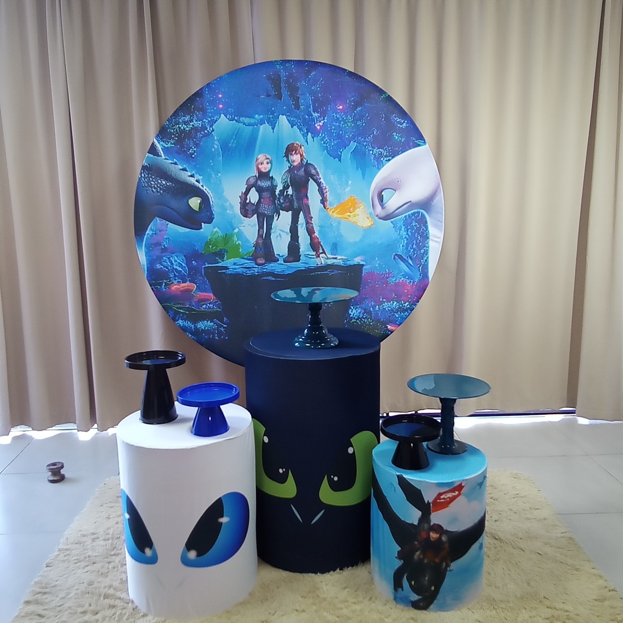 Como Treinar Seu Dragão 1 - Cenário Mágico Festa
