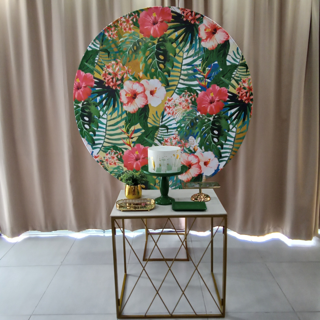 Floral Tropical Papoulas 3 - Cenário Mágico Festa