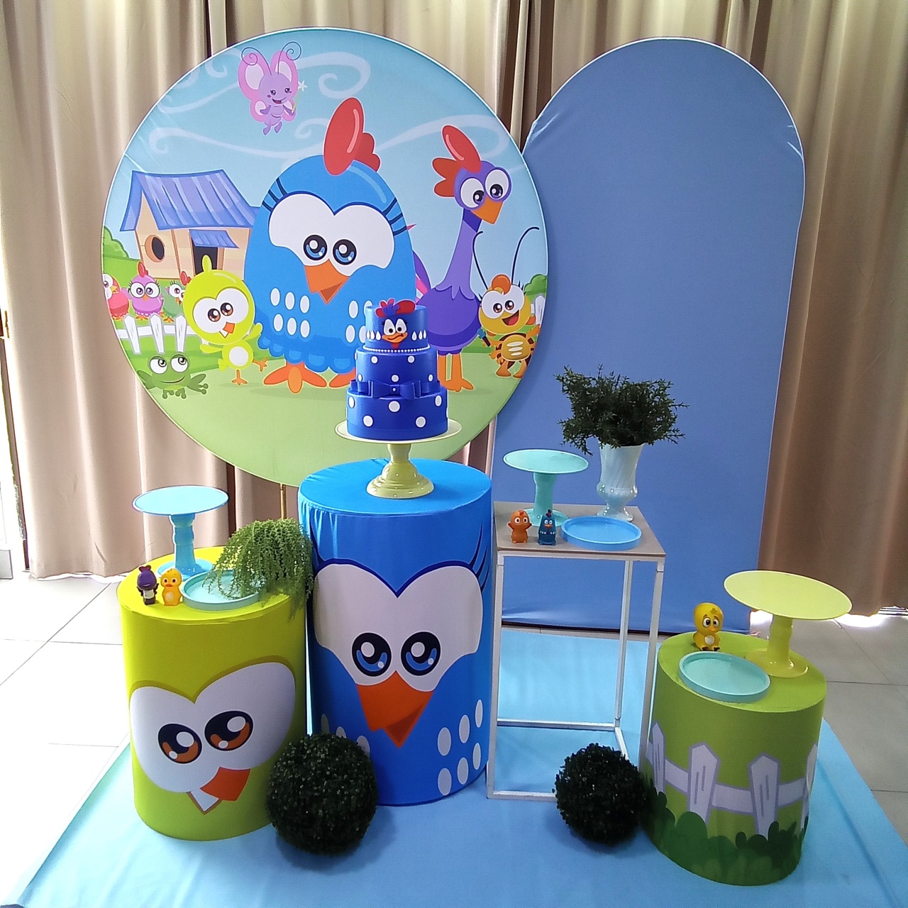 Galinha Pintadinha 3 - Cenário Mágico Festa