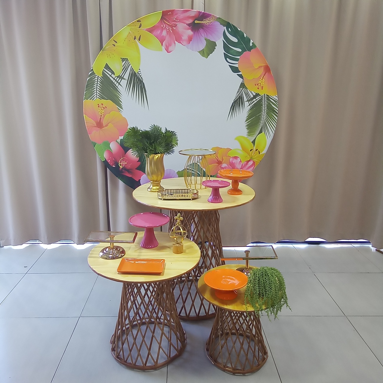 Floral Tropical 7 - Cenário Mágico Festa