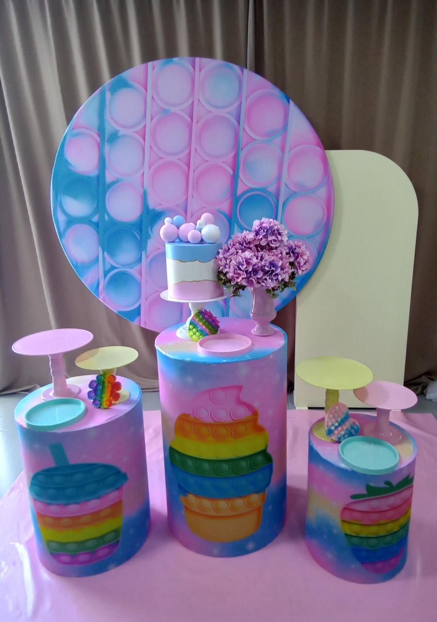 Pop It 2 - Cenário Mágico Festa