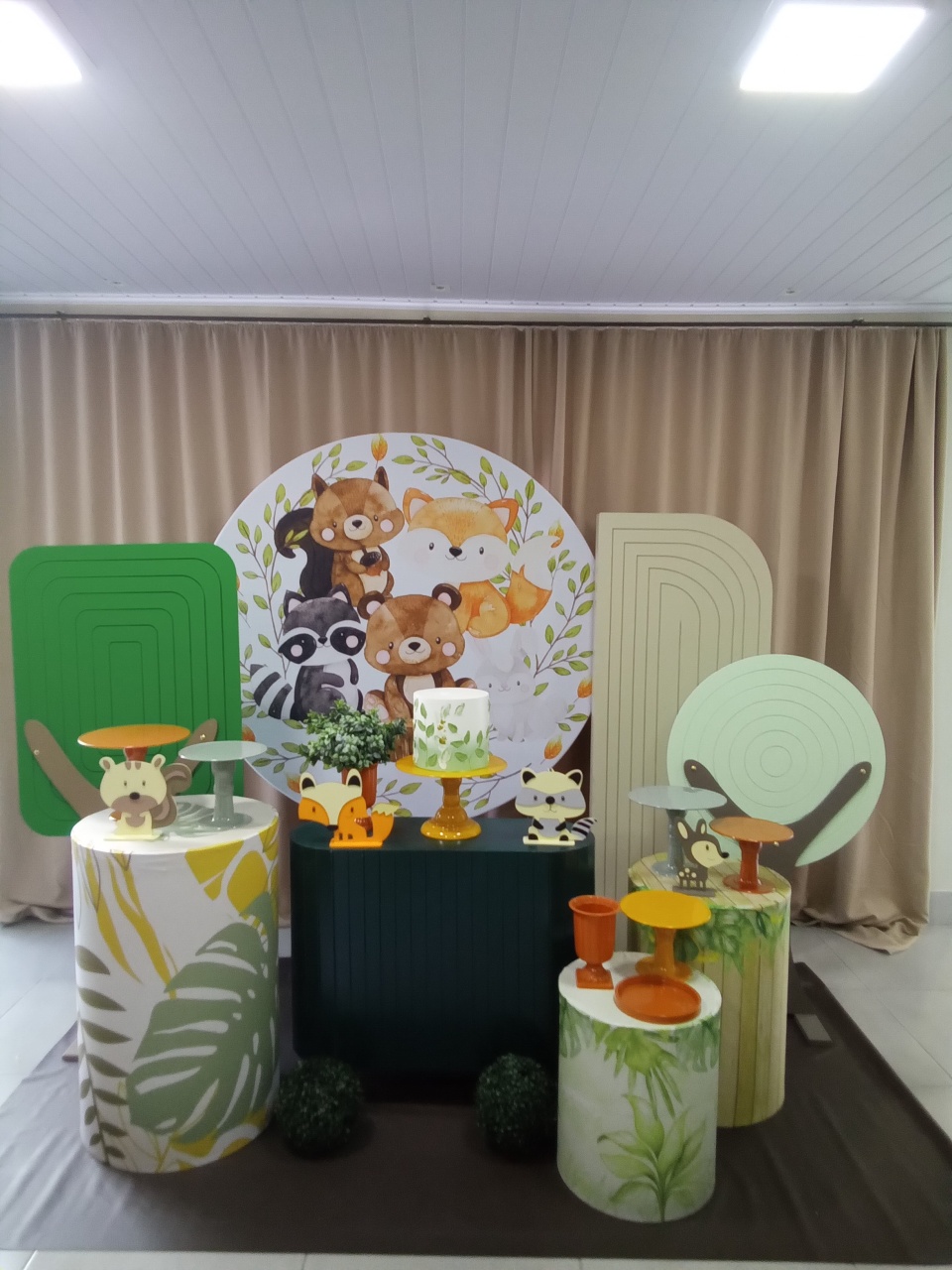 Bosque Decor - Cenário Mágico Festa