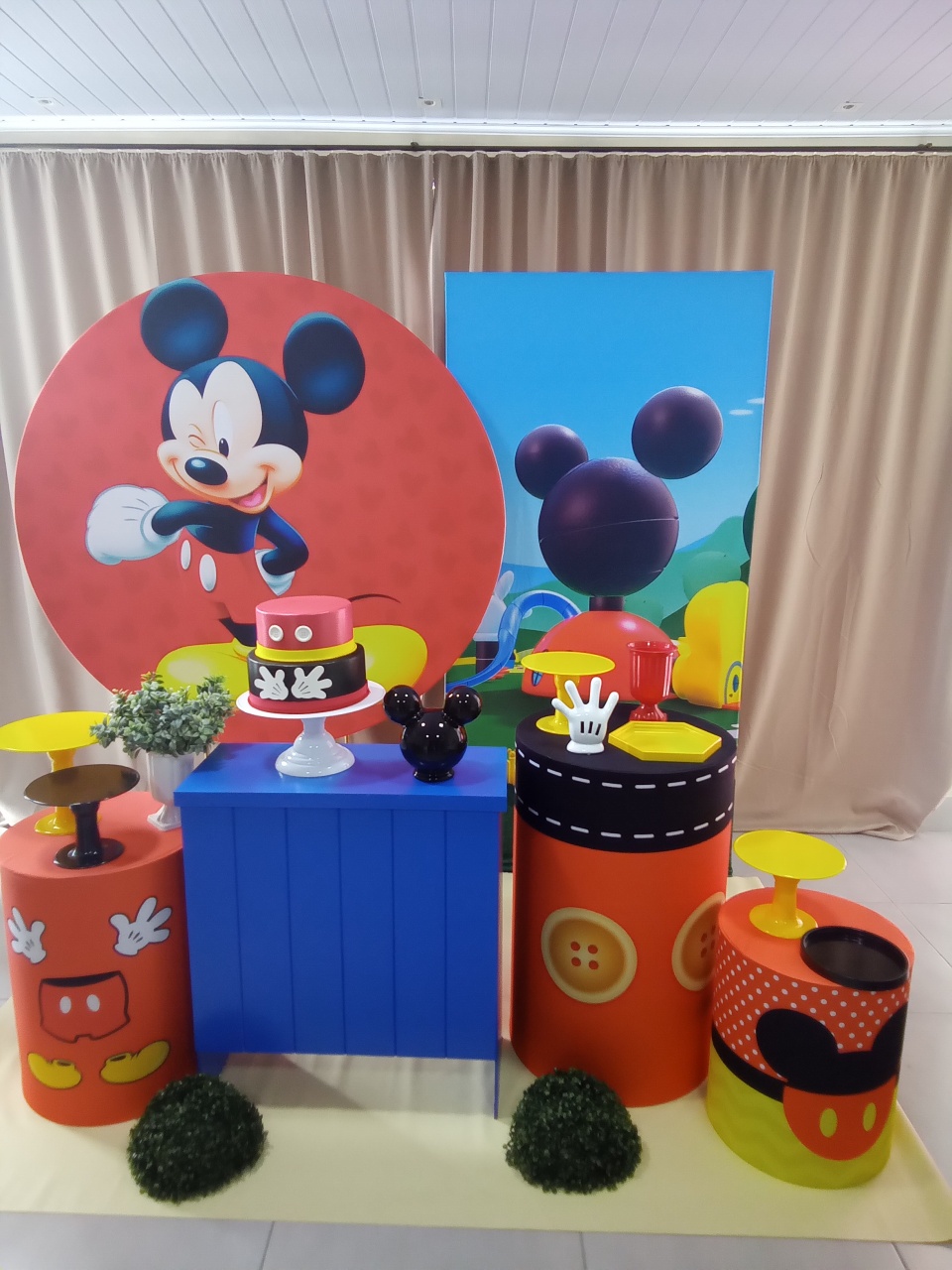 Mickey 3 - Cenário Mágico Festa