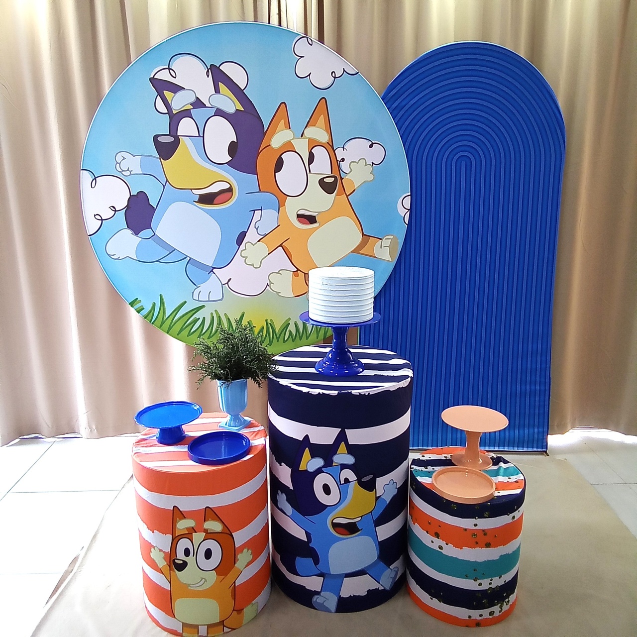 Bluey 2 - Cenário Mágico Festa