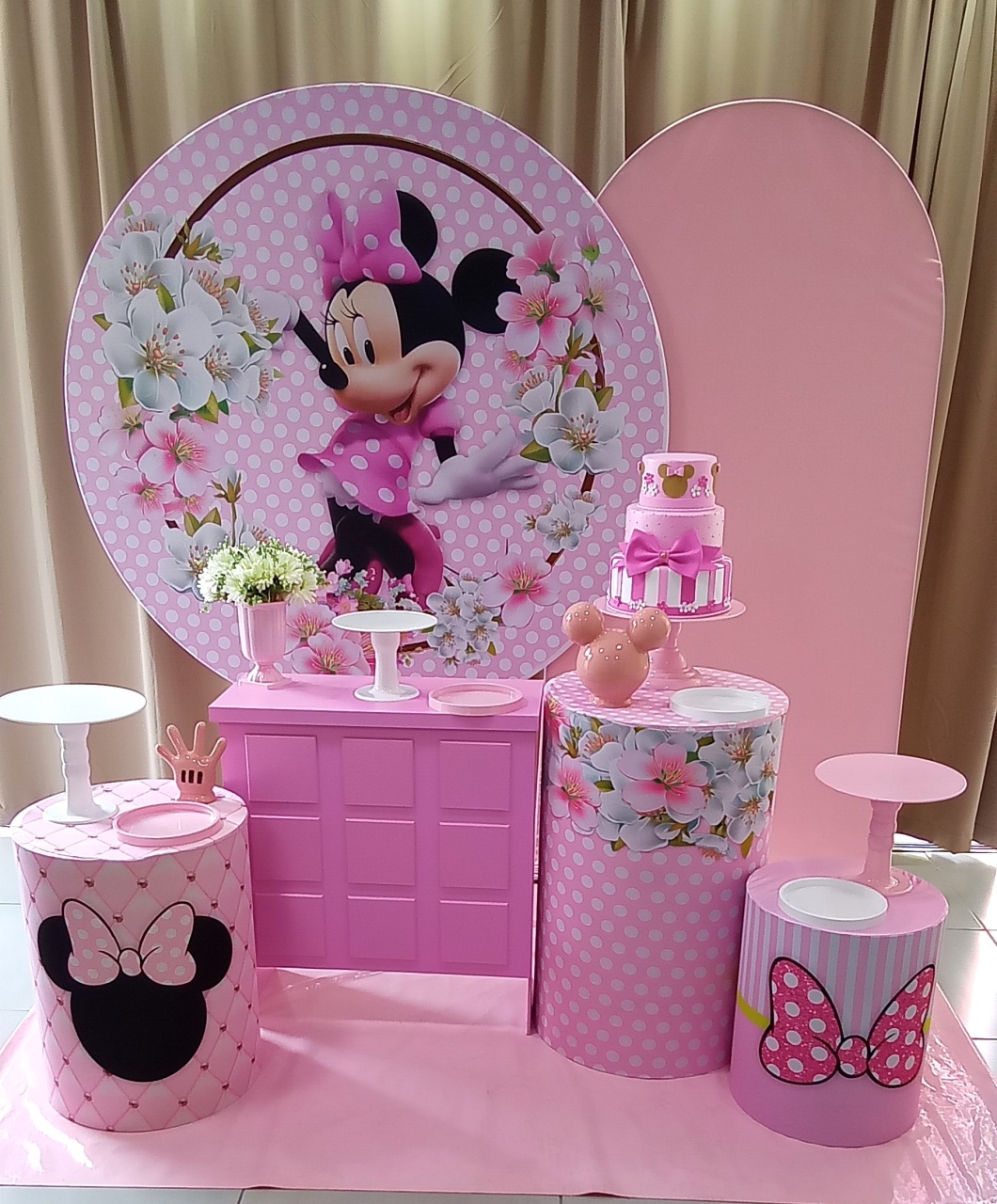 Minnie Rosa 3A - Cenário Mágico Festa