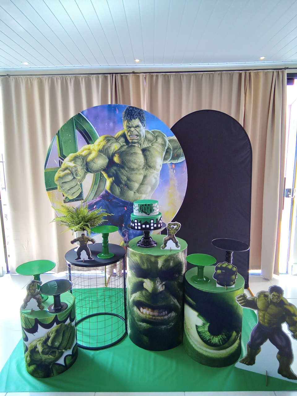 Hulk 3 - Cenário Mágico Festa