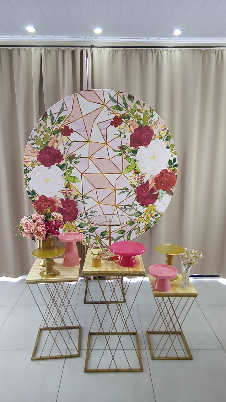 Floral Vermelho Geometrico 3 - Cenário Mágico Festa
