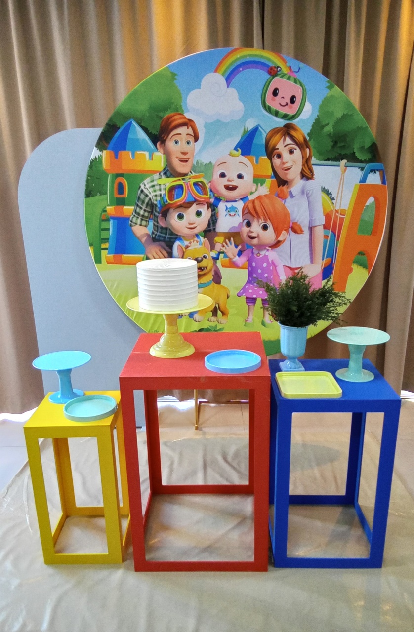 Cocomelon 2 - Cenário Mágico Festa