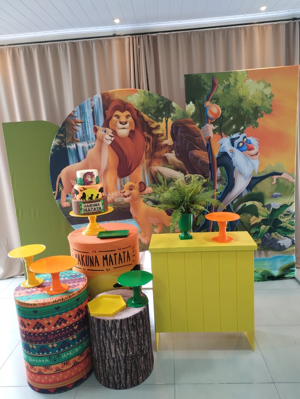 Rei Leao Decor A - Cenário Mágico Festa