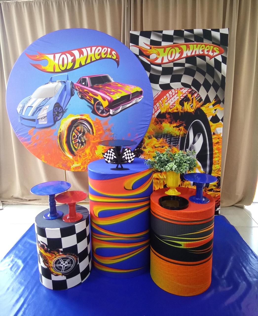 Hot Wheels 2 - Cenário Mágico Festa