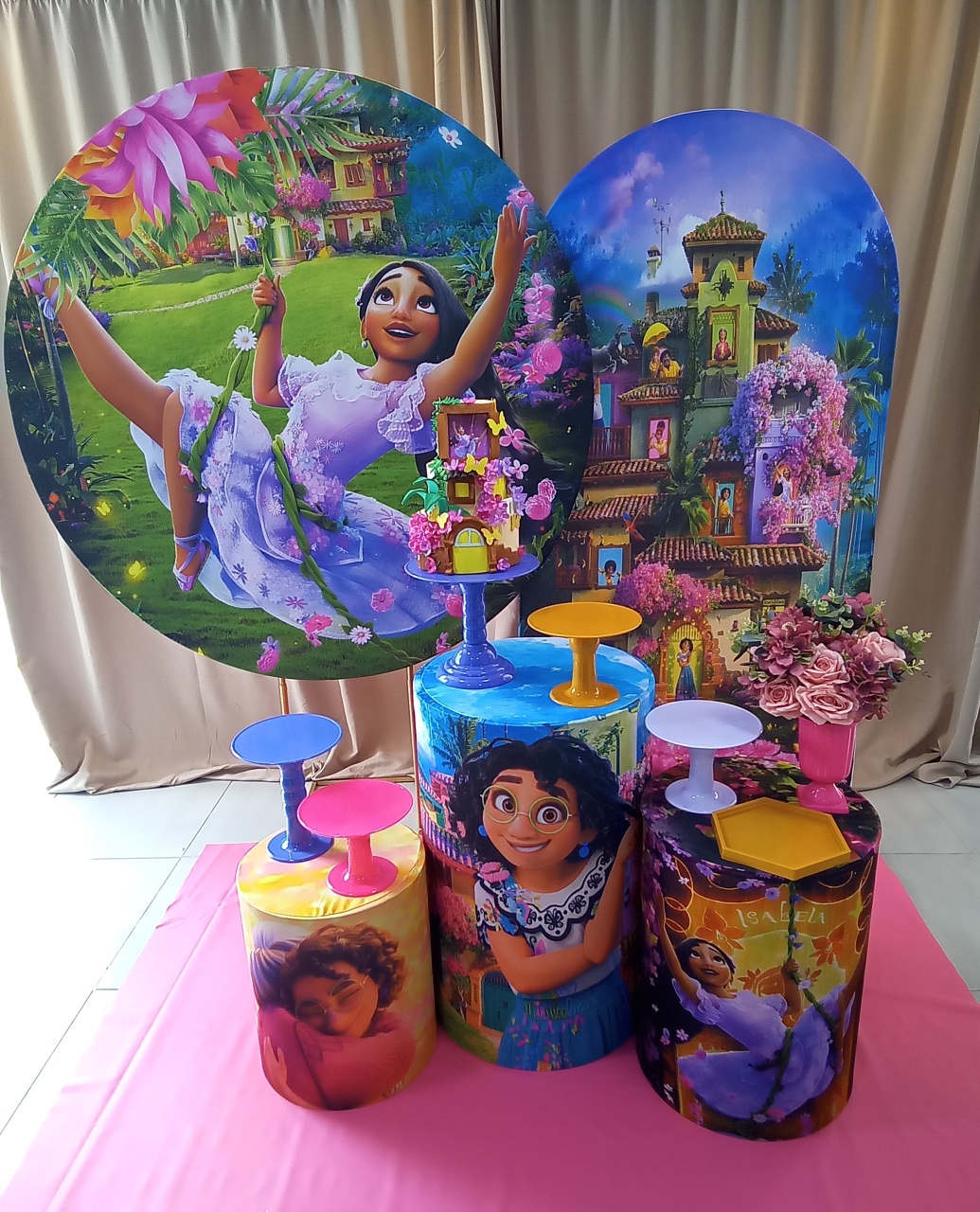 Encanto Isabela 2 A - Cenário Mágico Festa