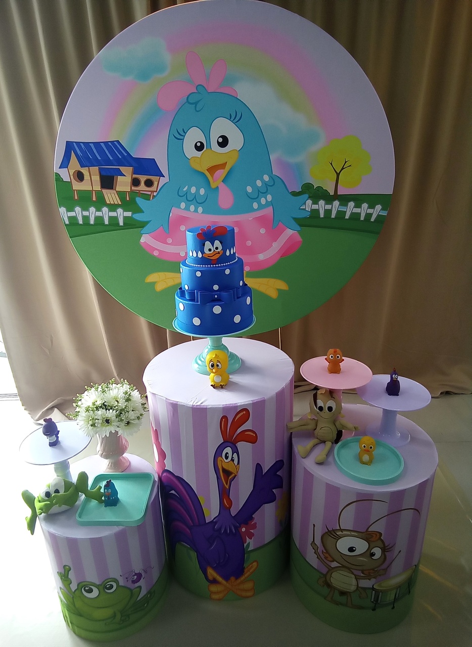 Galinha Pintadinha1 - Cenário Mágico Festa