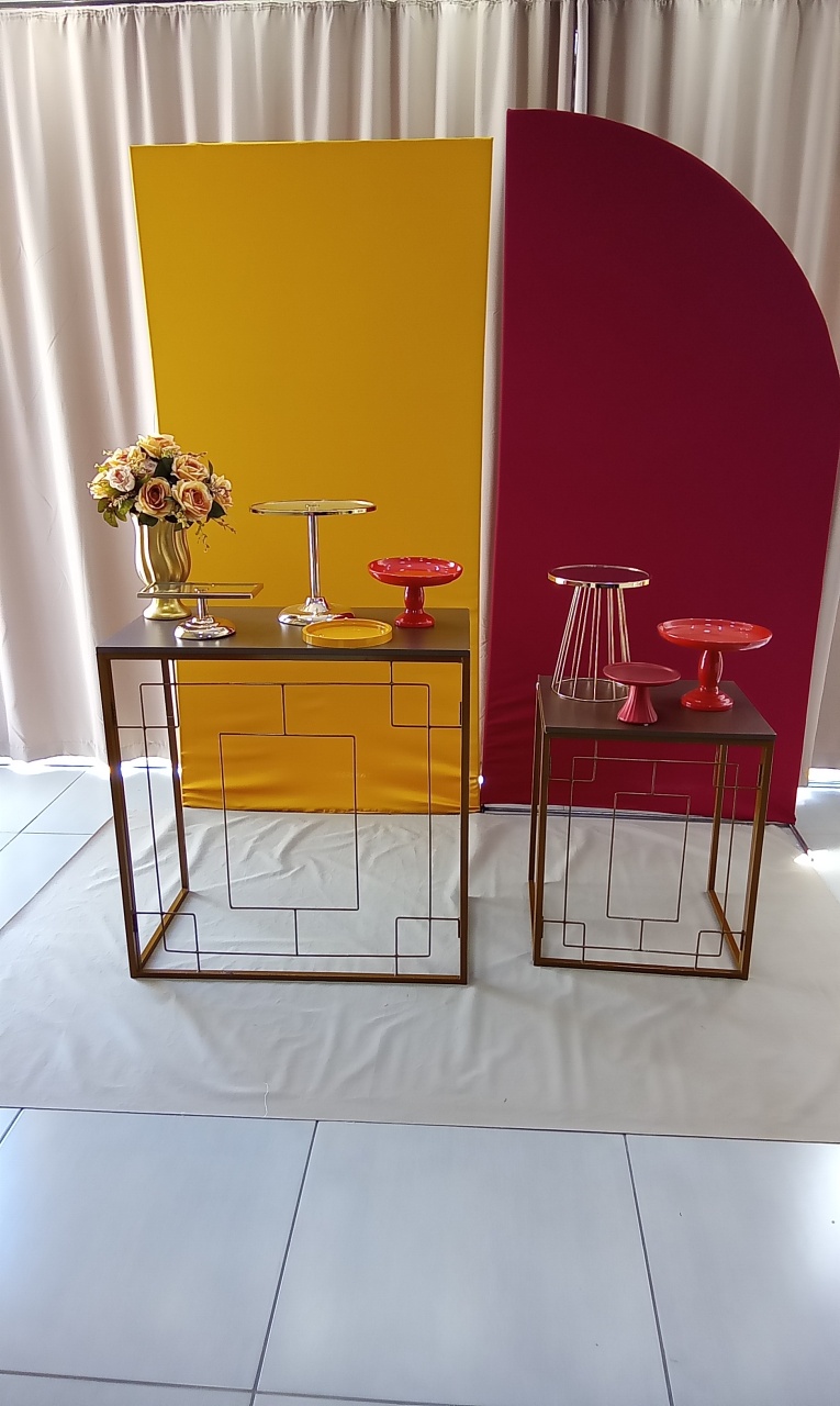 Mostarda E Vermelho 6 - Cenário Mágico Festa