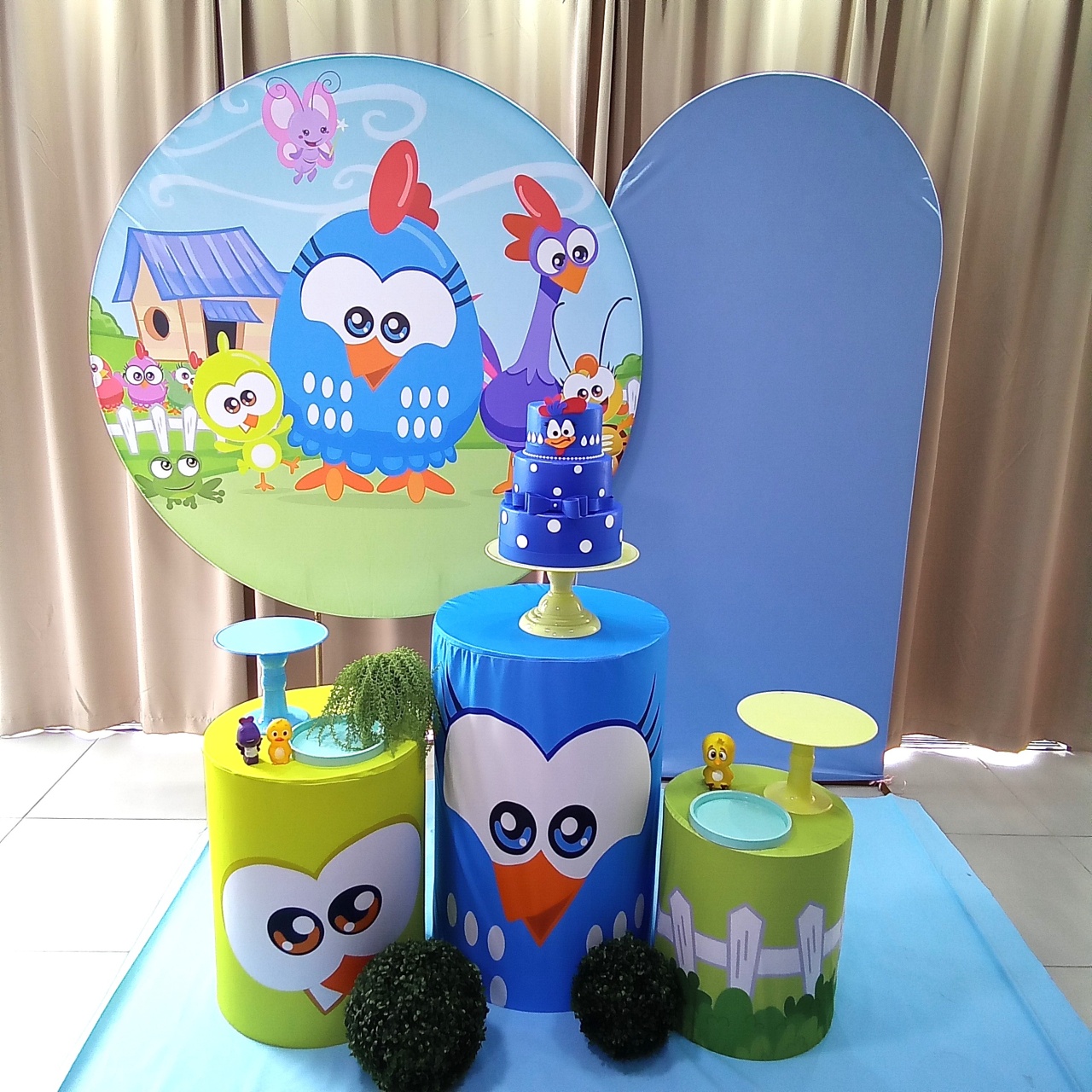 Galinha Pintadinha 2 - Cenário Mágico Festa