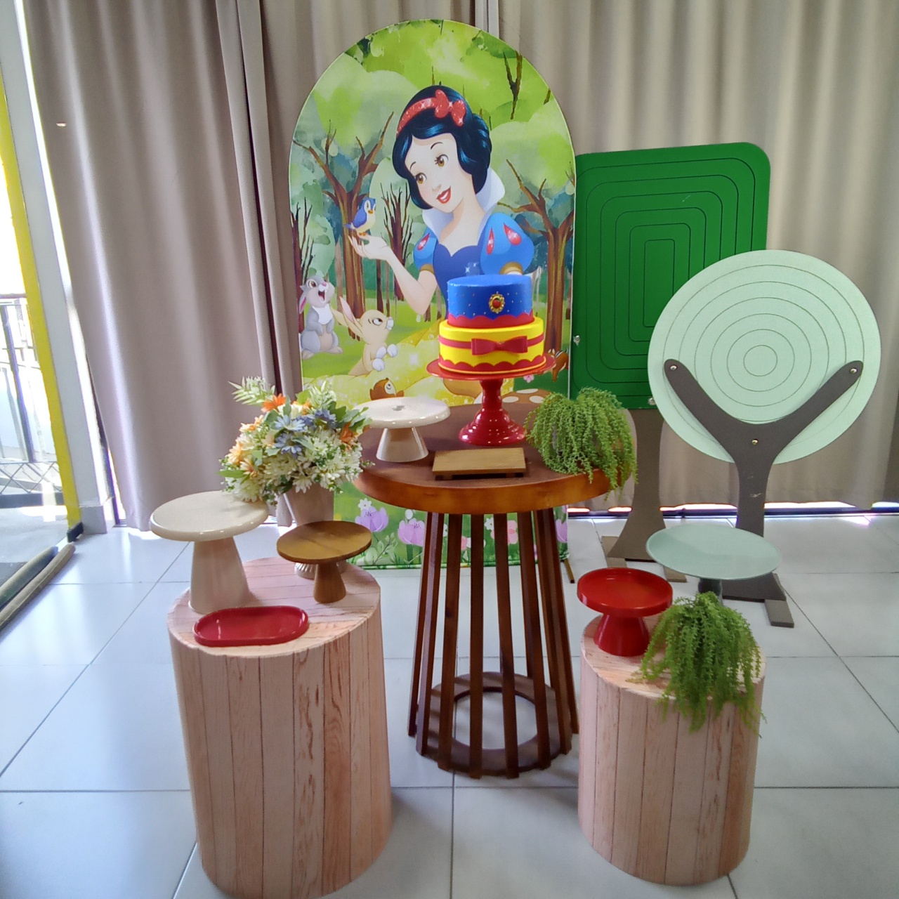 Branca de Neve 7 R$ 300,00 - Cenário Mágico Festa