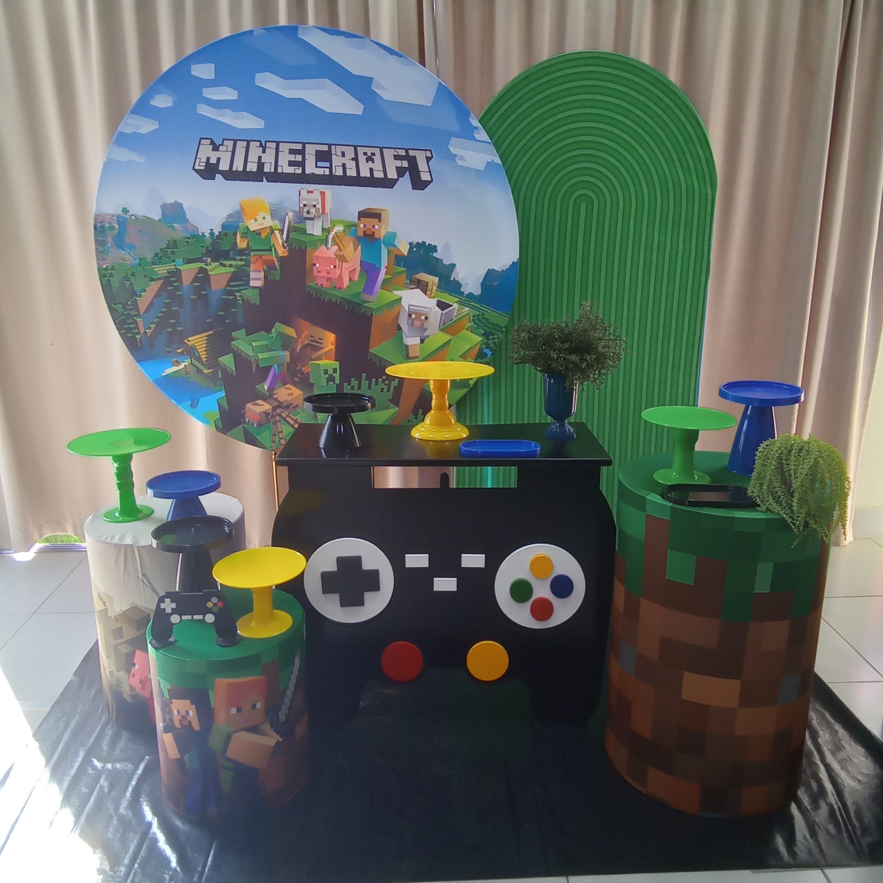 Minecraft 4 - Cenário Mágico Festa