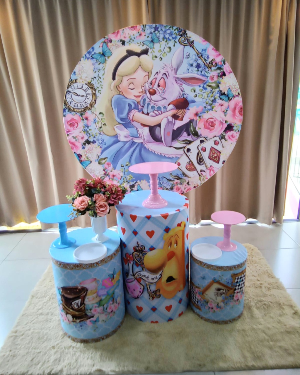 Alice 1 - Cenário Mágico Festa