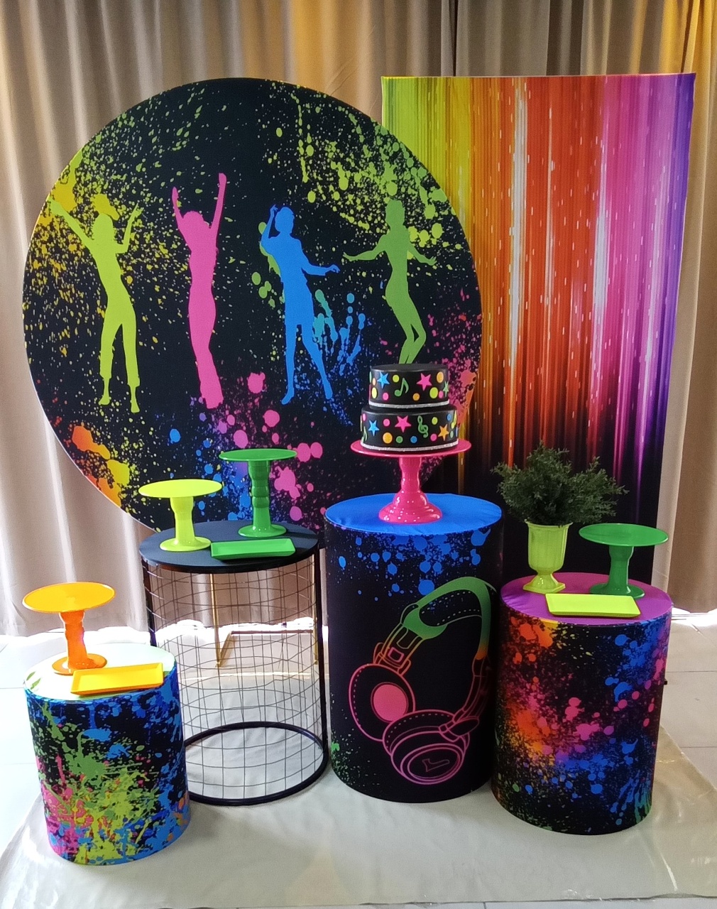 Neon 3 - Cenário Mágico Festa