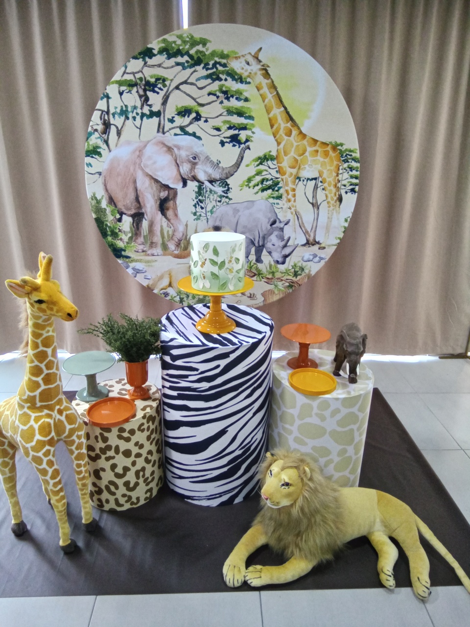 Safari 1 A - Cenário Mágico Festa