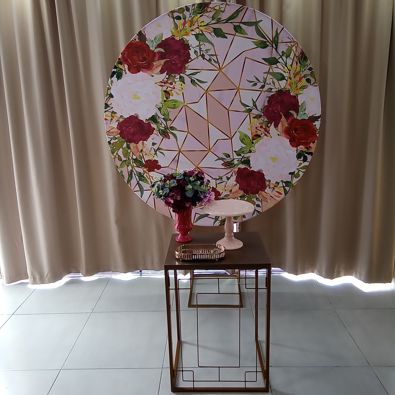 Floral Vermelho Geometrico 2 - Cenário Mágico Festa