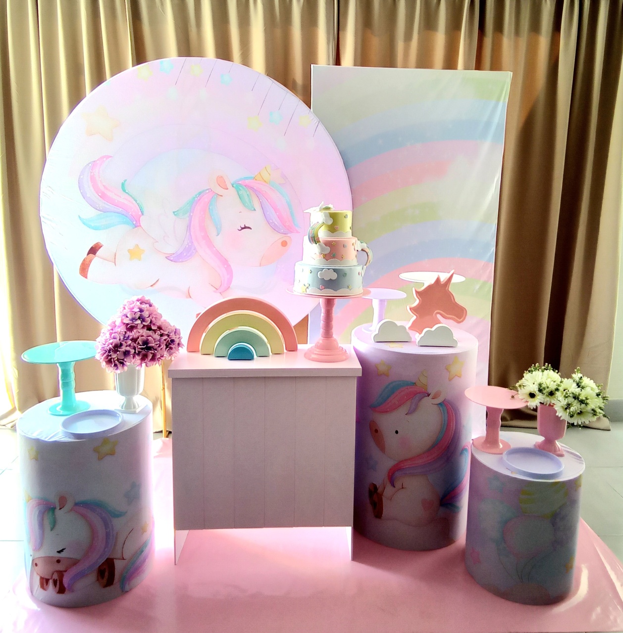 Unicornio Baby 3 - Cenário Mágico Festa