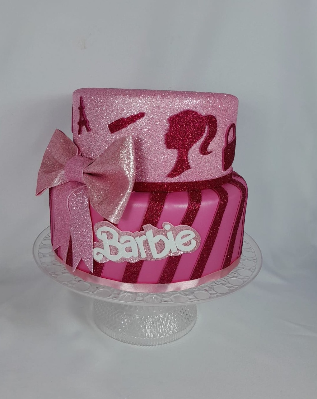 Bolo Fake Barbie - Monte Festa