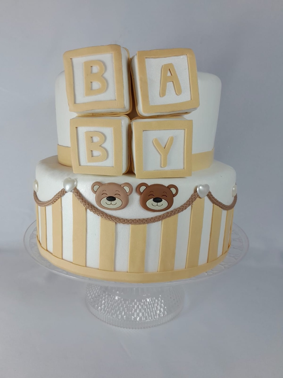 Bolo Fake Baby Bege - Monte Festa