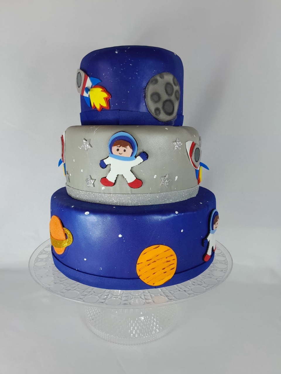 Bolo Fake Astronauta - Monte Festa
